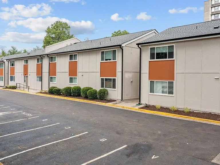 901 South Apartments Durham Downtown — Photo 2