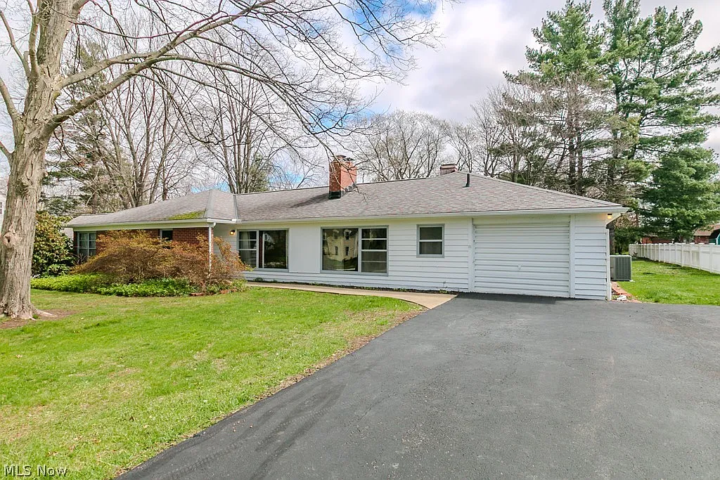 8101 Middlesex Rd photo 1
