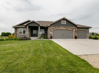 11839 Eileen Cir, Saint George, KS 66535
