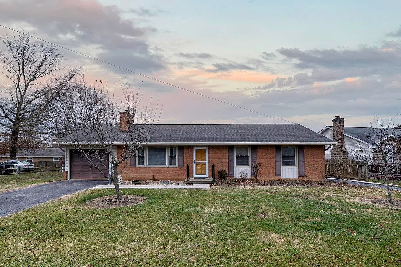 128 Shenell Dr photo 1