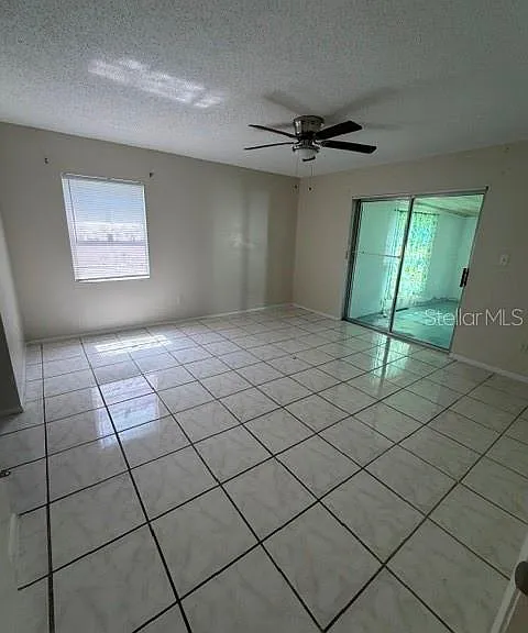 263 La Paz Dr — Photo 12