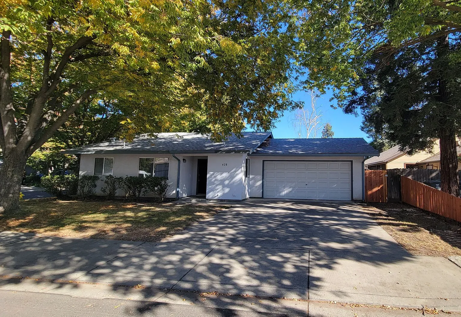 428 Sunnyside Montero 2b 1ba #1400-1100SQFT photo 1