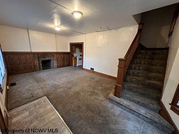 4th image of 743 Wells St