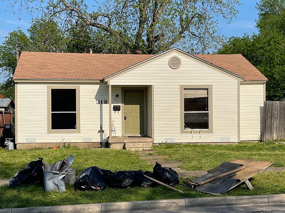1st image of 318 NW 15th St