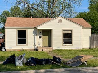 318 NW 15th St, Grand Prairie, TX 75050