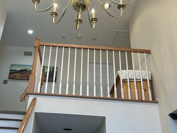 3rd image of 33 Bennett Rd