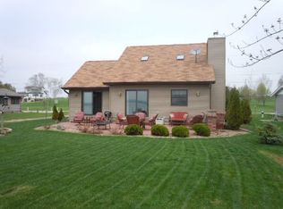 W4367 Nabor Rd, Cecil, WI 54111