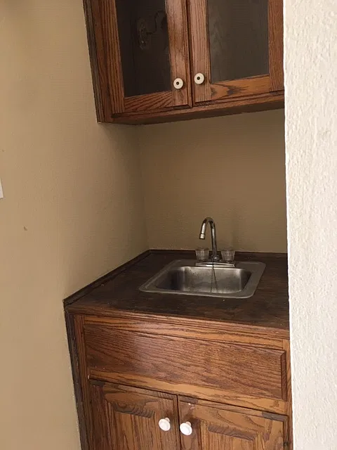 3 bed, $950 — Photo 3
