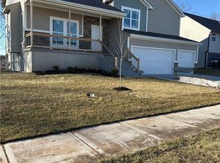 1336 N Holland Dr, Independence, MO 64056