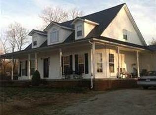 13 Rigsby Ln, Elmwood, TN 38560