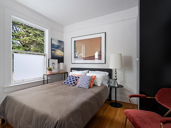 5th image of 1023 Broadway #C