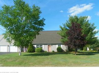 14 Robin Ct, Skowhegan, ME 04976