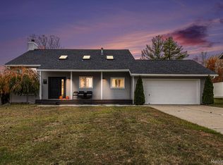 7408 Westbury Blvd, West Bloomfield, MI 48322