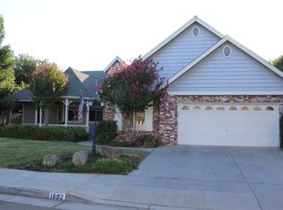 1602 N Villa Ave, Clovis, CA 93619