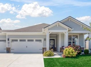 7412 Harbor Town Dr, Whitestown, IN 46075