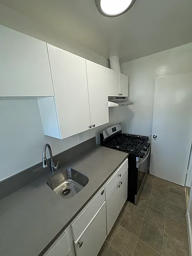 1426 Pearl St #1/2 Photo 1