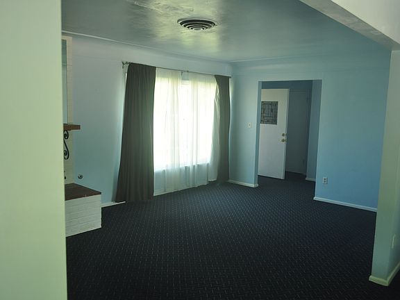 5th image of 3595 Broadmoor Blvd