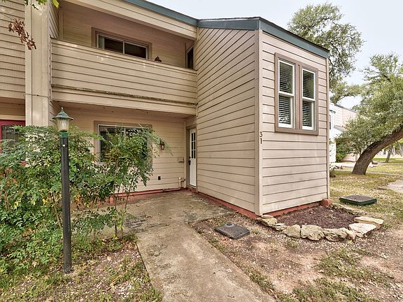 3rd image of 31 Marina Cir