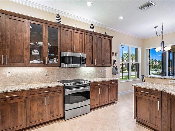 4th image of 9659 Hunterston Dr