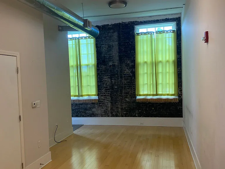140 E Glenwood Ave #212 — Photo 7