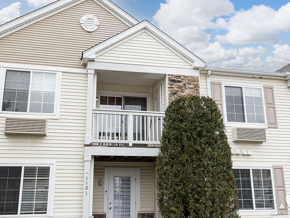 1st image of 1117 Silverstone Dr #1117