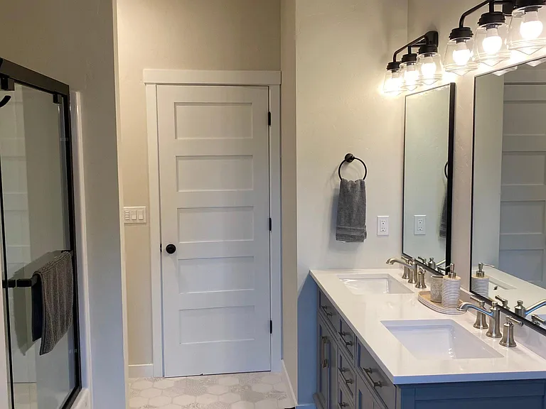 48 NW Gilchrist Ave #2 — Photo 17