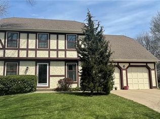 8200 W 113th Ter, Overland Park, KS 66210