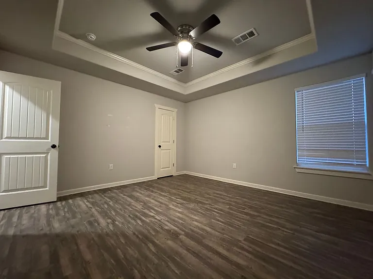 1707 SE K Pl — Photo 18