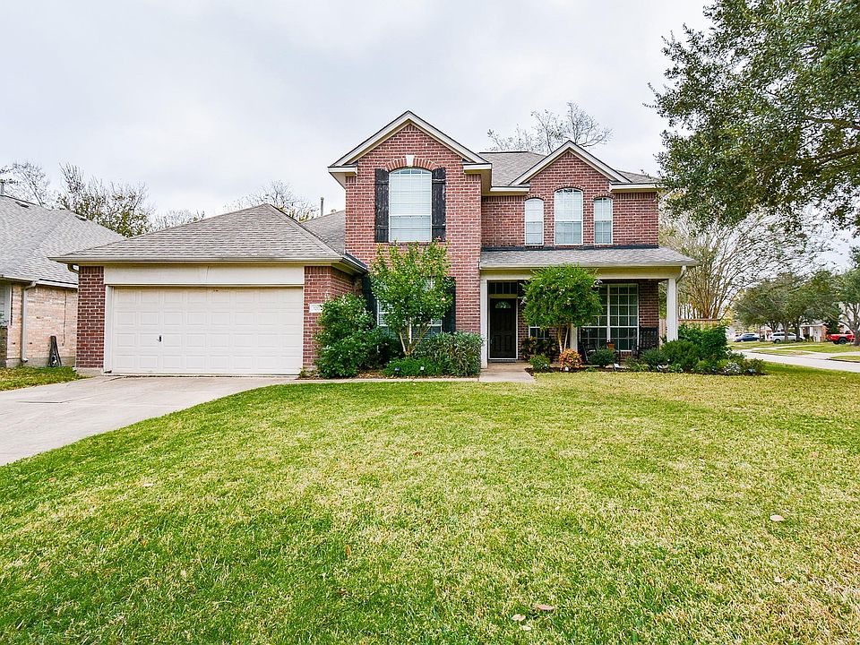 1st image of 1202 Deerbrook Dr