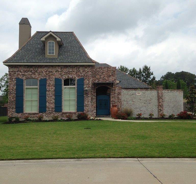 1st image of 2350 Longue Vue Dr
