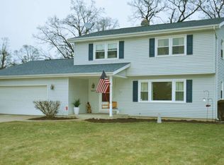 52718 E Cypress Cir, South Bend, IN 46637