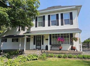 1015 W Maple St, Lancaster, WI 53813