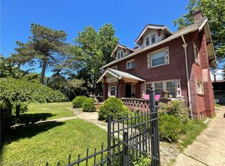 1737 Cumberland Rd, Cleveland Heights, OH 44118