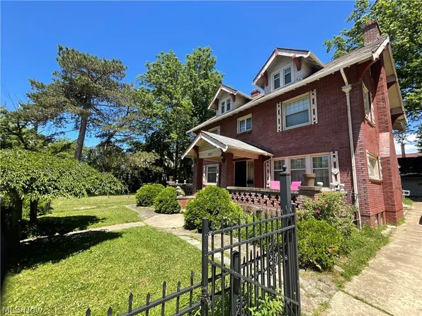 1737 Cumberland Rd, Cleveland Heights, OH 44118