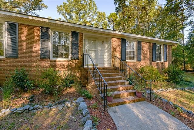 1st image of 4045 Mayberry Ln