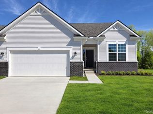 3042 Sheffield Cir, Clarkston, MI 48346
