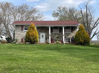 12259 Horseshoe Dr, Culpeper, VA 22701