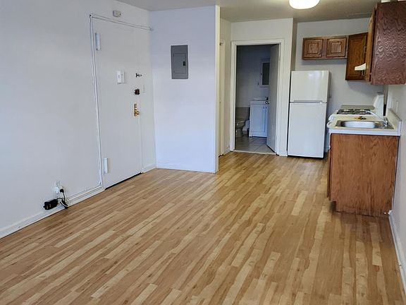 4th image of 47 Davis Ave #54
