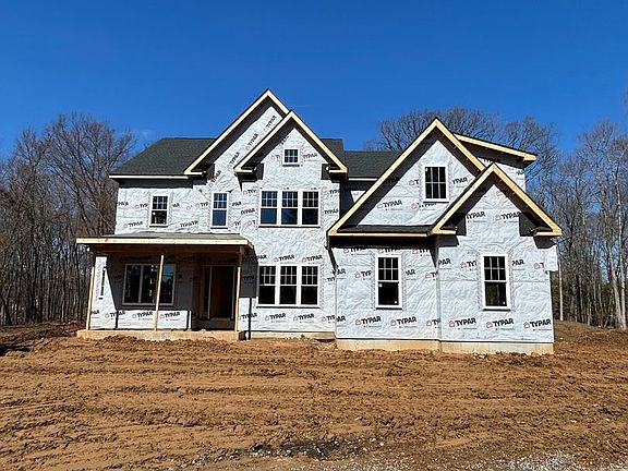 2nd image of 1 Laurel Cir