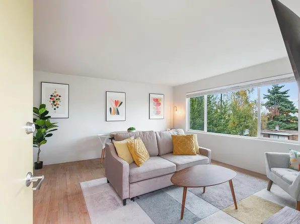641 W Emerson St #221, Seattle, WA 98119