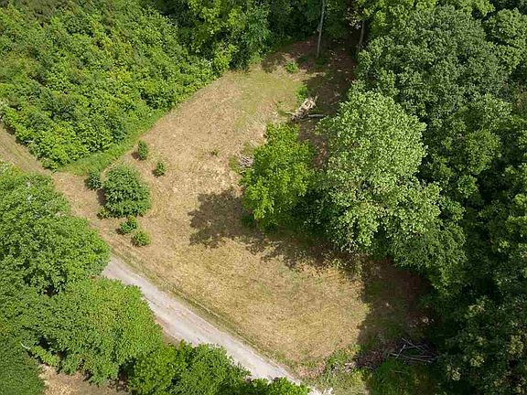 5th image of Clarence Ln
