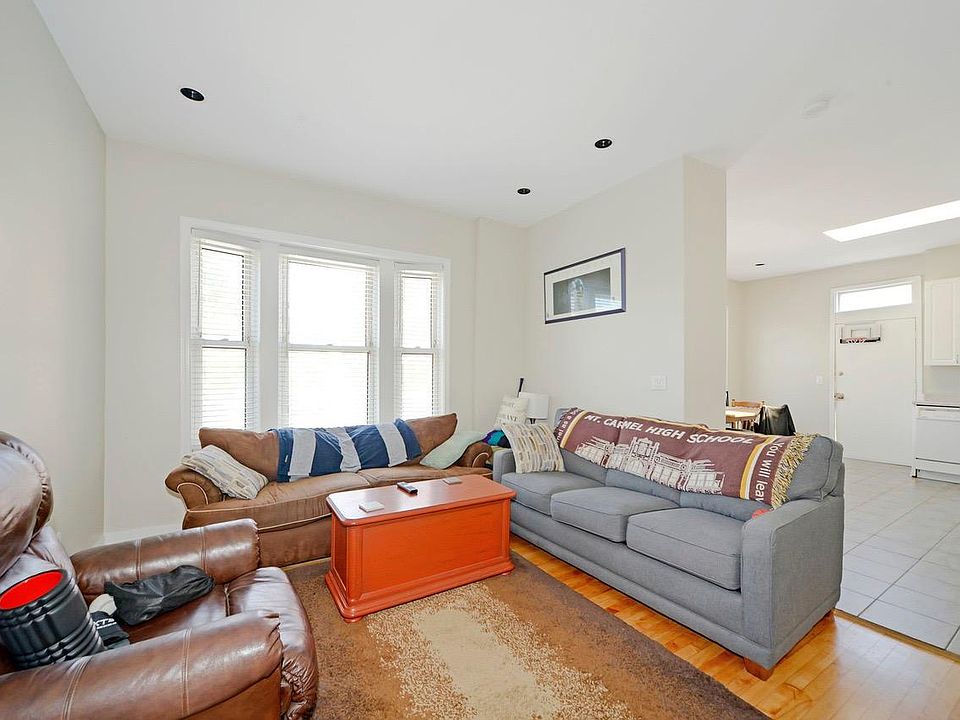 1st image of 536 N Armour St #2