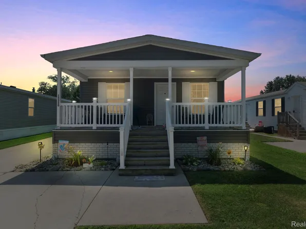 15350 Enchante Dr, Clinton Township, MI 48038