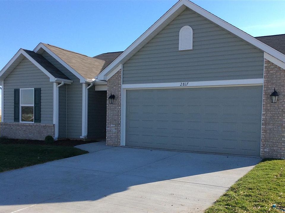 1st image of 2817 Queencastle Dr