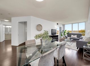 1001 Cedarglen Gate #310, Mississauga, ON L5C4R2