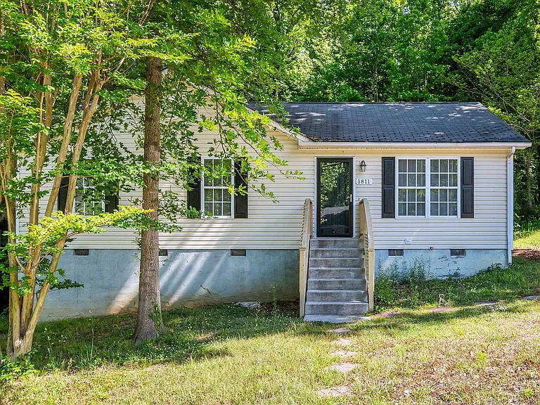 1811 Cody Ave — Photo 33