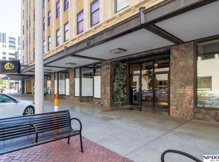 128 N 13th St APT 806, Lincoln, NE 68508