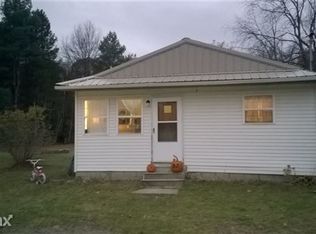 12528 Nichols Rd, Burt, MI 48417