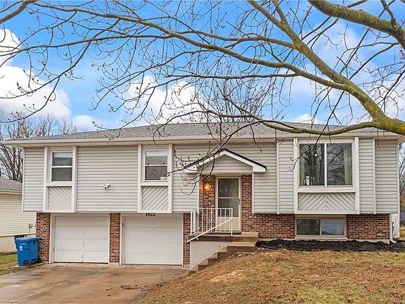 4th image of 1422 N Blue Mills Rd