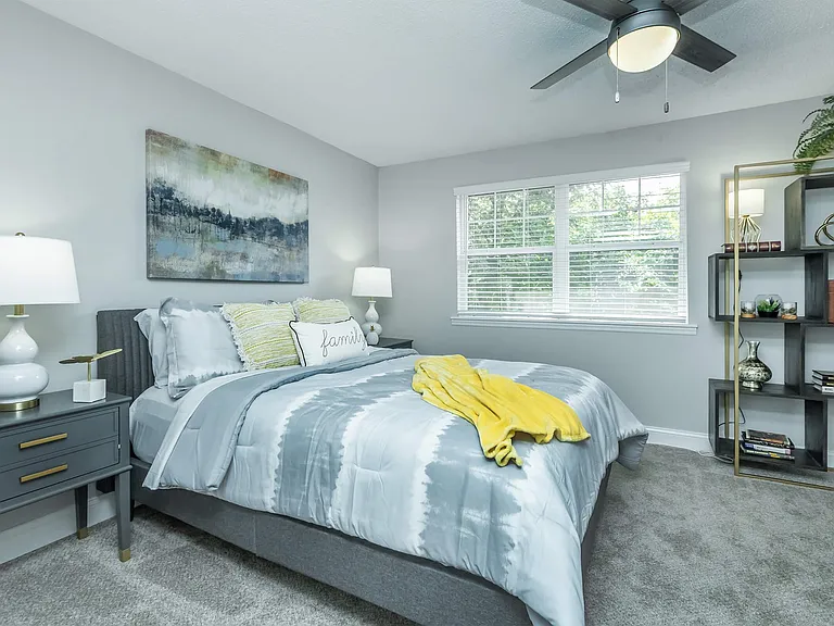 Brighton Valley Apts — Photo 29